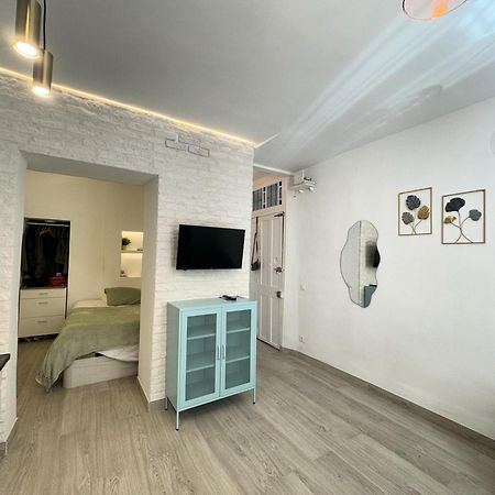 Iyourbasics Lovely Studio Hinestrosa 23 Free Wifi&Ac มาลากา ภายนอก รูปภาพ